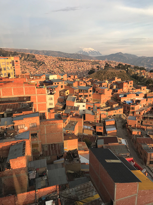 Gondelfahrt über La Paz Bolivien